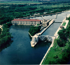 คลองชิคาโกสุขาภิบาลและขนส่งทางเรือ