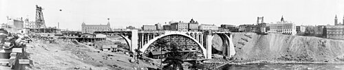 การก่อสร้างสะพานถนนมอนโรว์ 3 สิงหาคม ค.ศ. 1911