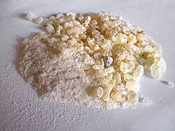 Dammar gum