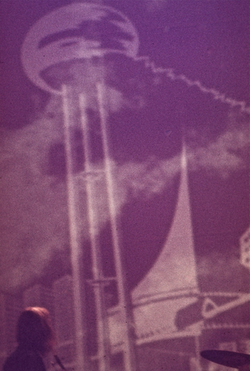 วง Hawkwind แสดงที่เมืองเซนต์หลุยส์ สหรัฐอเมริกา ในปี 1974