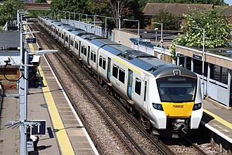 รถไฟบริติช เรล คลาส 700
