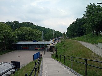 สถานีรถไฟเรเนน