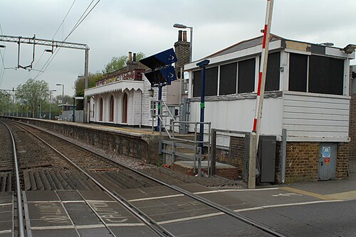 สถานีรถไฟรอยดอน