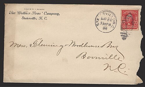 ด้านหน้าของซองจดหมายที่ส่งทางไปรษณีย์ในสหรัฐอเมริกาในปี 1906 พร้อมแสตมป์และที่อยู่