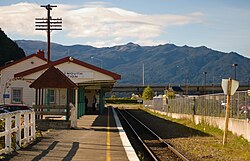 สายรถไฟรอสส์ (Ross Branch)