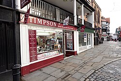 ร้าน Timpson บนถนนสายหลักในเมืองเชสเตอร์