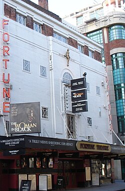ผู้หญิงในชุดดำ (ละครเวที)
