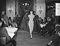 ในงานแสดงสินค้า House of Fath ที่อัมสเตอร์ดัม ปี 1955