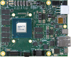 ภาพถ่ายของบอร์ดโมดูลาร์ Altera Agilex 5 FPGA E-series 065B