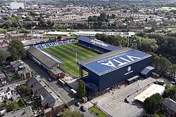 ภาพจากฝั่ง Cheadle End ของสนาม Edgeley Park ระหว่างการปรับปรุงสนาม