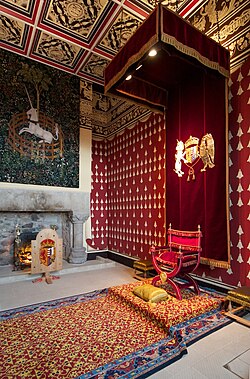 การแสดงหน้ากากในพิธีรับศีลล้างบาปของเจ้าชายเฮนรี่